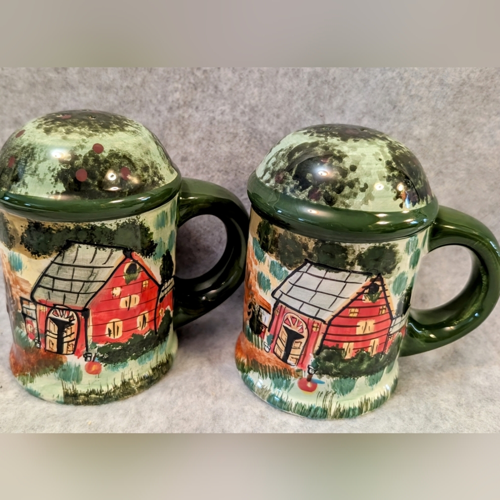 WCL Hand-Painted Farm House Salt & Pepper Shakers